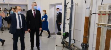 Новосибирский губернатор поручил внедрить Цифру в строительство
